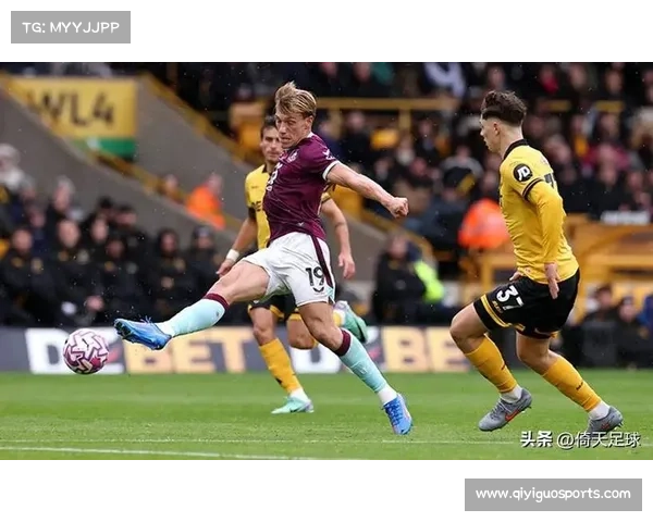 埃弗顿2-1逆转富勒姆，米科连科传射建功将功补过